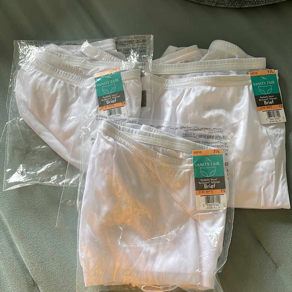 Vanity Fair Women’s underwear Set of 3